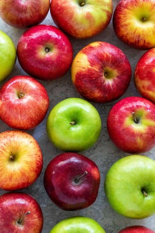 Čerstvé jablká.