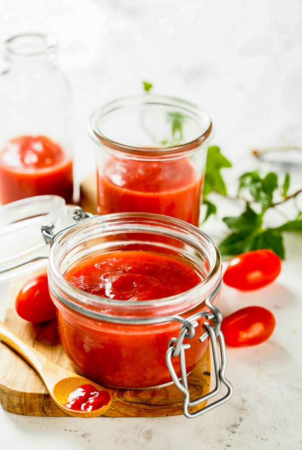 Najlepší domáci kečup vyrobený z čerstvých paradajok.