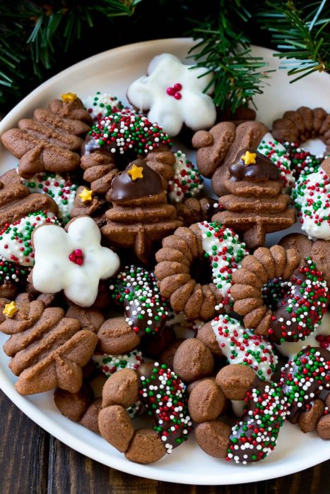 Lisované kakaové vianočné sušienky.
